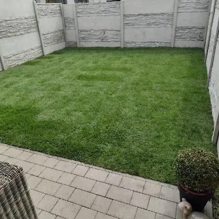 Διαμέρισμα Moderny 2 Izbovy Dom So Zahradou A Terasou Blizko Bratislavy *