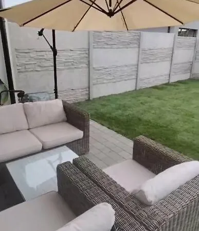 Moderny 2 Izbovy Dom So Zahradou A Terasou Blizko Bratislavy Διαμέρισμα Slovensky Grob