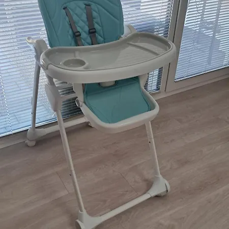 Moderny 2 Izbovy Dom So Zahradou A Terasou Blizko Bratislavy Lägenhet